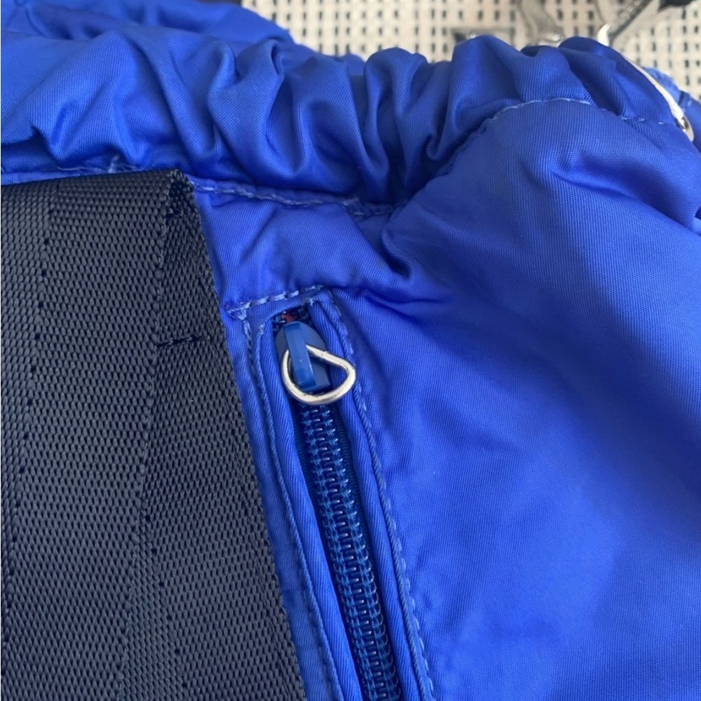 Lululemon Blue extra large Gym / Yoga Bag vivid blue, big logo, lots of pockets - Picture 4 of 6